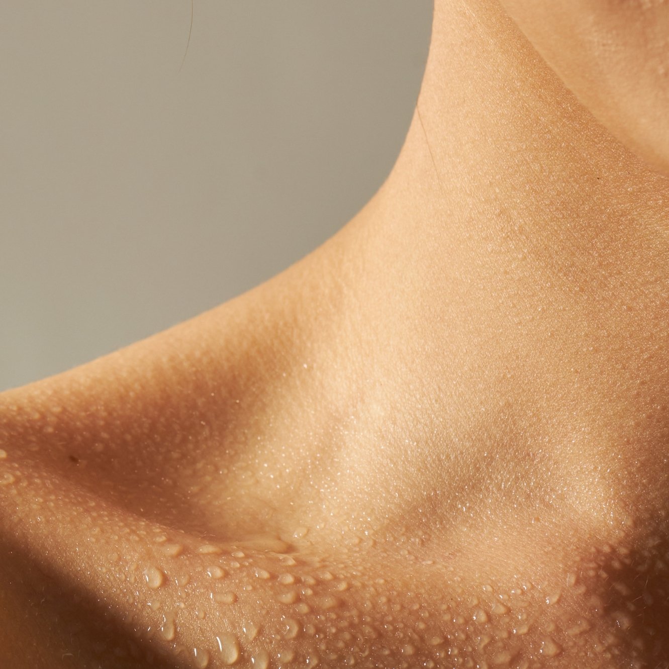 Helps remove dirt, excess oil & impurities